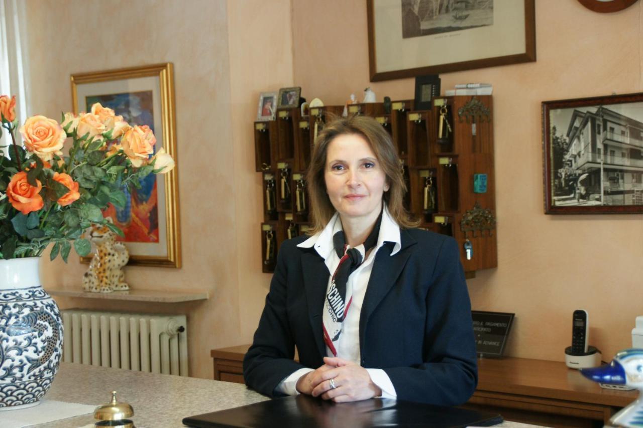 Hotel Verudella Римини Экстерьер фото