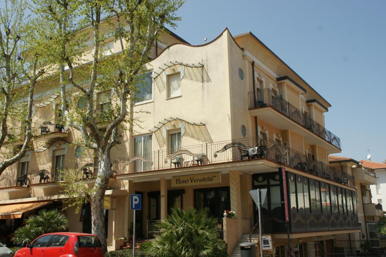 Hotel Verudella Римини Экстерьер фото