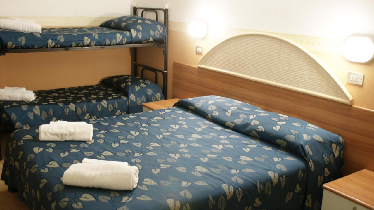 Hotel Verudella Римини Экстерьер фото